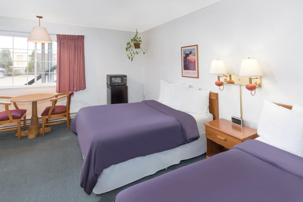 Redwood Inn Кресент-Сіті Екстер'єр фото